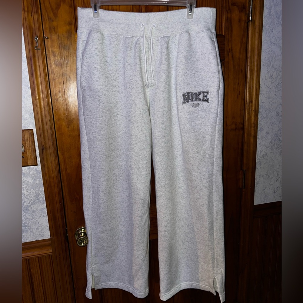 Nike Sweatpants